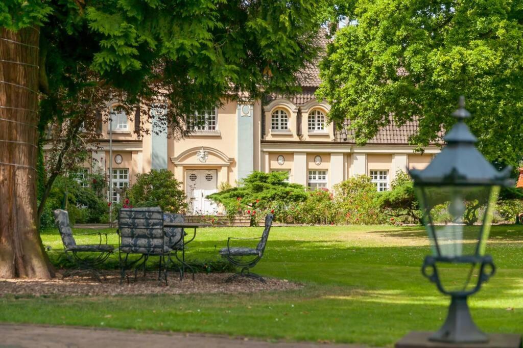 Apartment Gaestehaus Schloss Bothmer Schwarmstedt Exterior photo